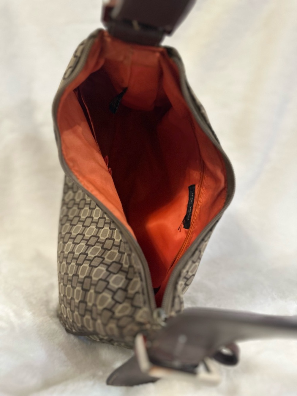 Geometric Pattern Shoulder Bag - Picture 5 of 5
